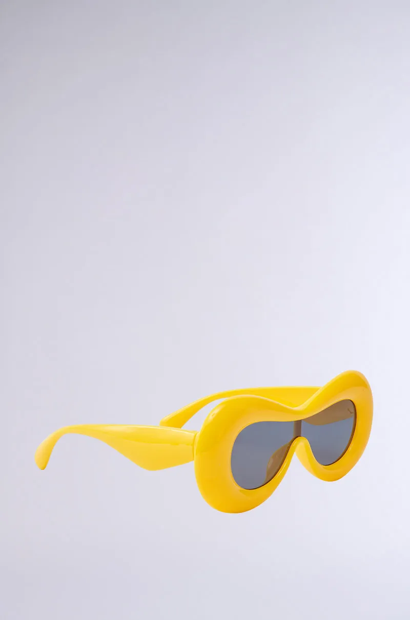 LITTLE BIT OF ZEST YELLOW SUNGLASSES sold by AKIRA product image thumbnail 4