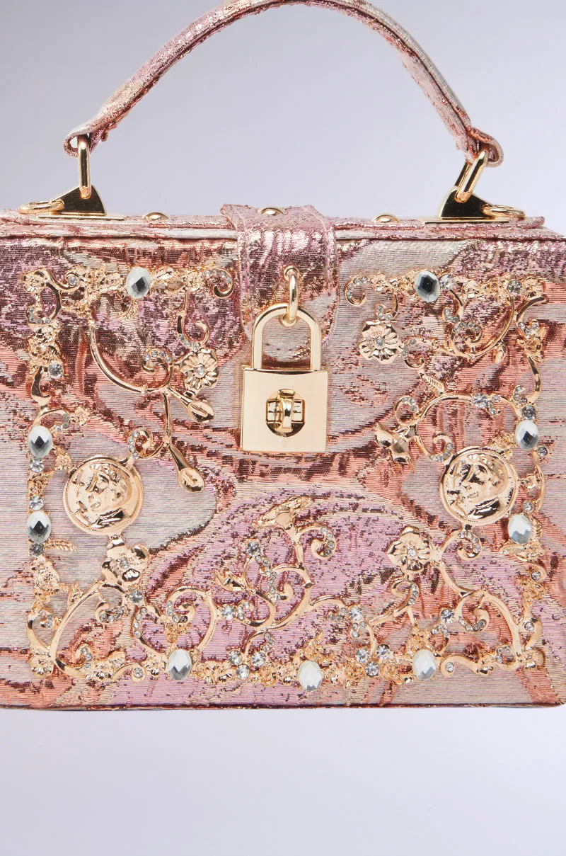 BROCADE BABE TRUNK BAG sold by AKIRA product image thumbnail 4