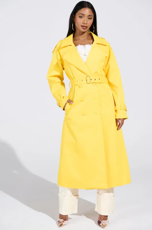 NEW YORK MINUTE TRENCH IN YELLOW sold by AKIRA