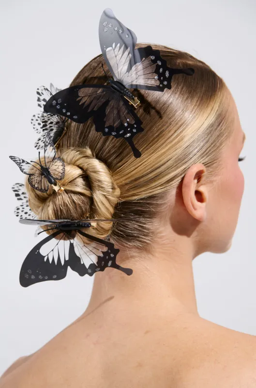 LET ME FLY AWAY HAIR CLIP SET sold by AKIRA