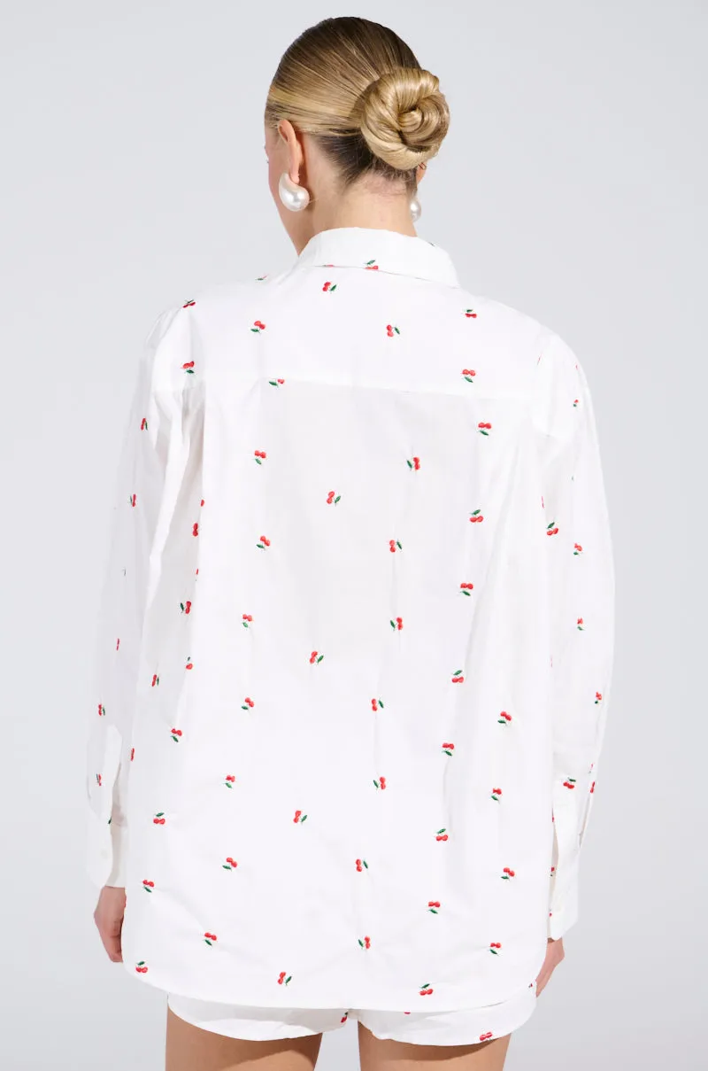 FLOWER WOMAN BUTTON DOWN TOP sold by AKIRA product image thumbnail 3
