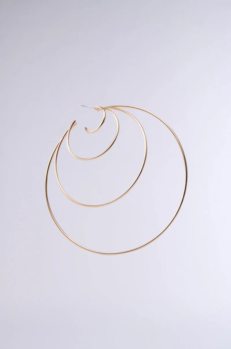 CANT KEEP UP HOOP EARRING sold by AKIRA product image thumbnail 4