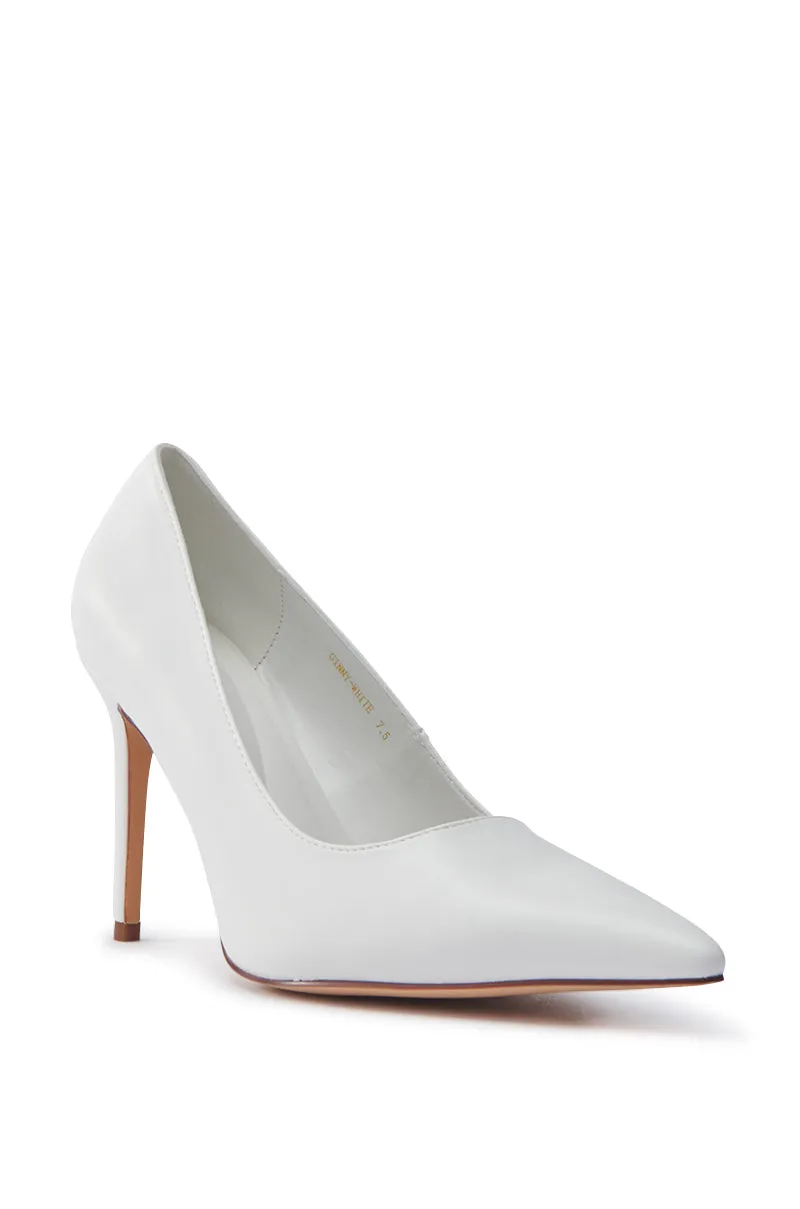 AKIRA GINNY WHITE PUMP sold by AKIRA product image thumbnail 4