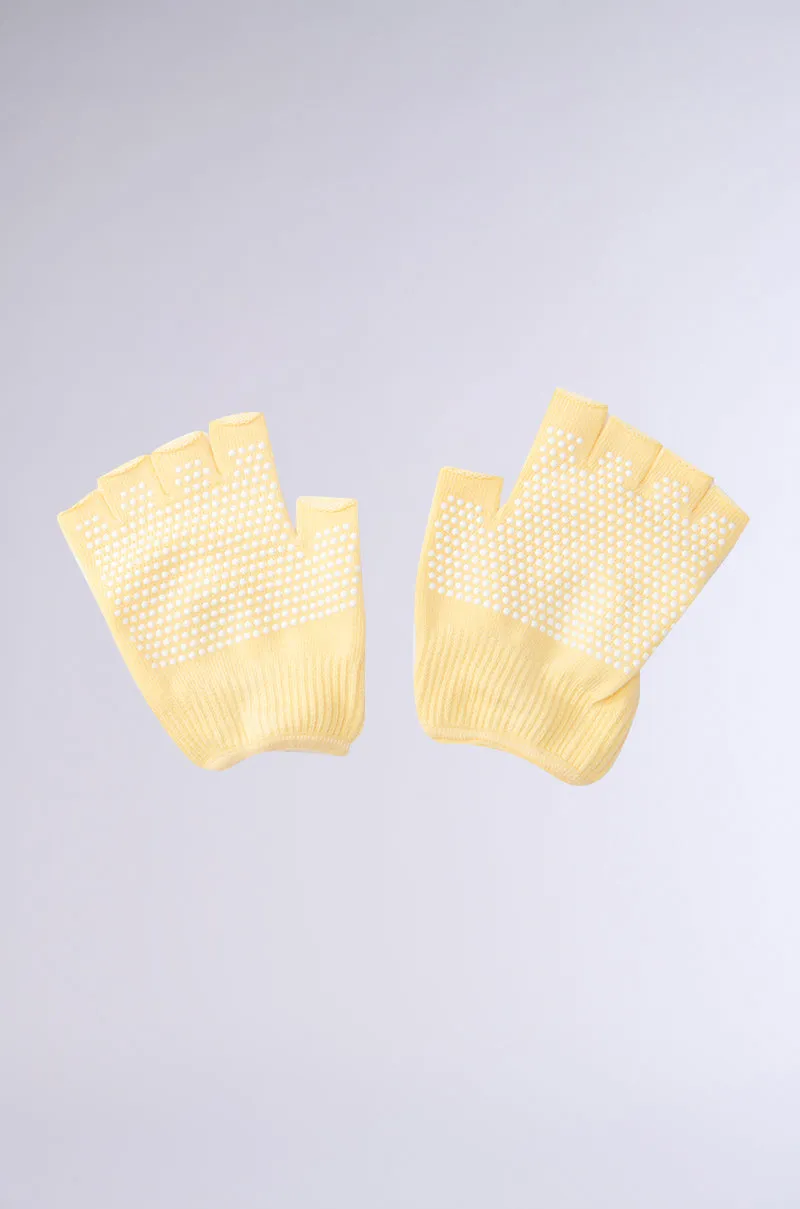TOO TRENDY GLOVES sold by AKIRA product image thumbnail 3