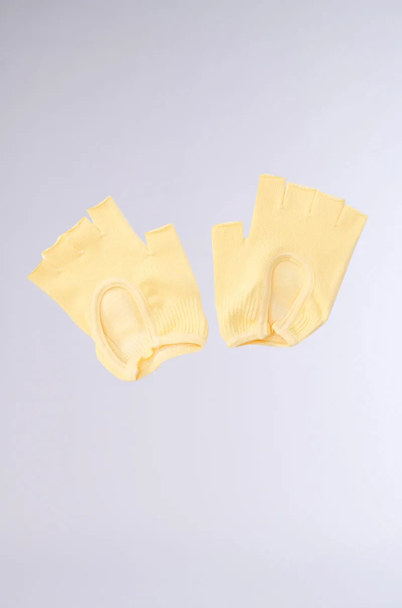 TOO TRENDY GLOVES sold by AKIRA product image thumbnail 4