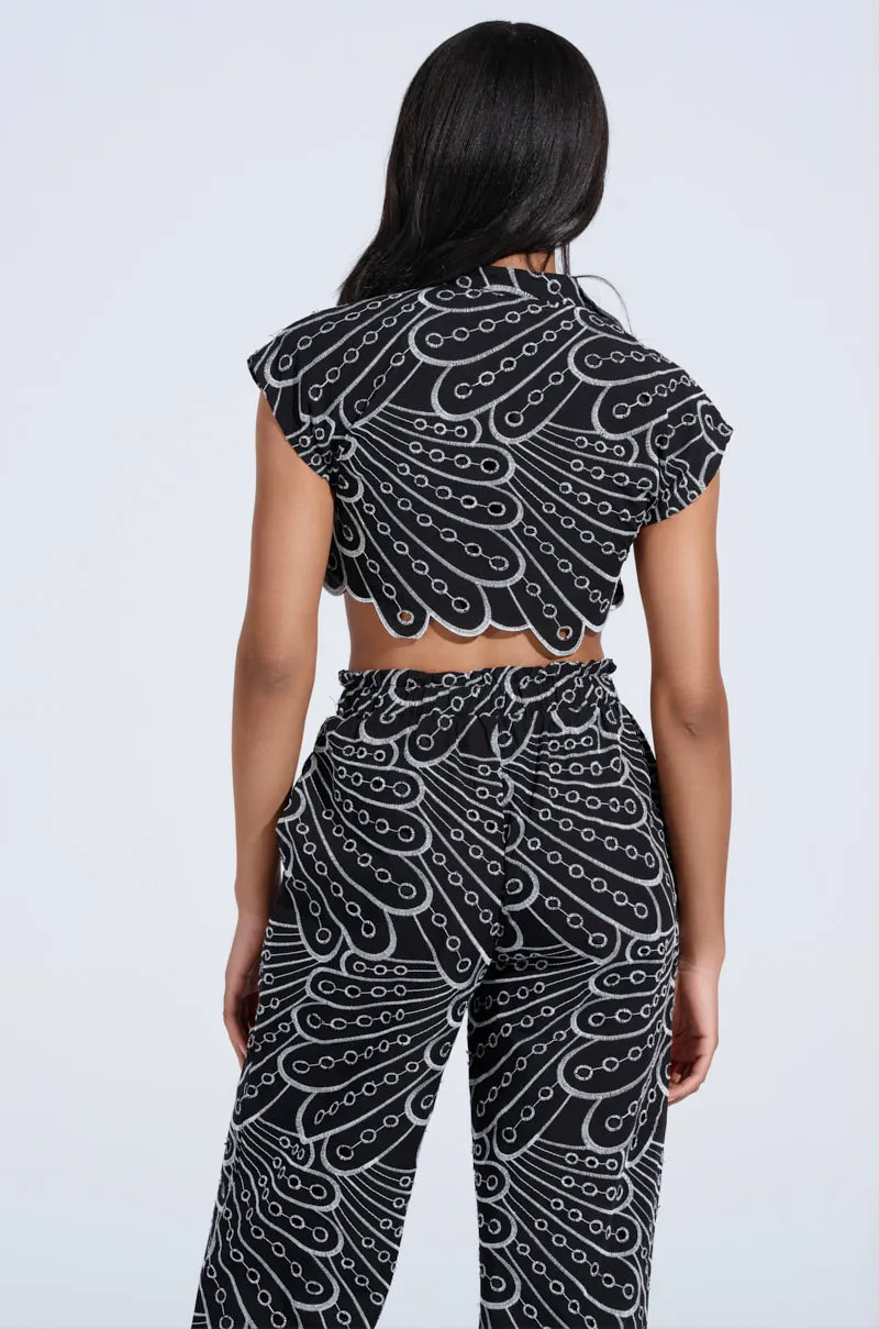 SET YOU FREE CROP WOVEN BLACK MULTI TOP sold by AKIRA product image thumbnail 4