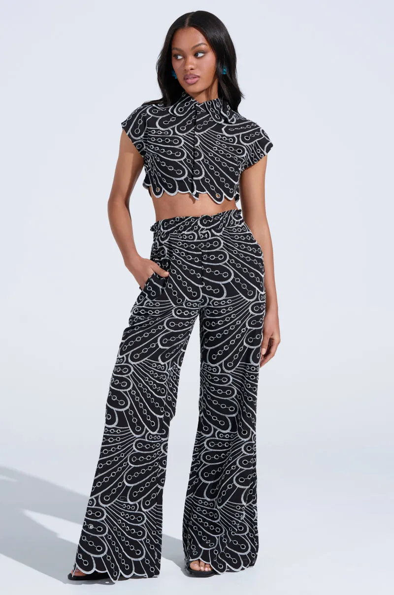 SET YOU FREE CROP WOVEN BLACK MULTI TOP sold by AKIRA product image thumbnail 5