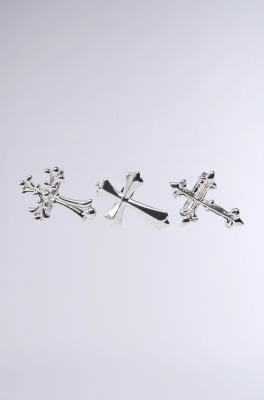 CROSS MY HEART RING SET sold by AKIRA