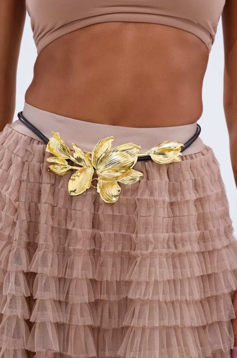 PETAL POWER METAL DETAIL BELT sold by AKIRA