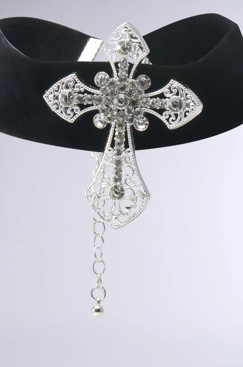 SO DOLCE CHOKER NECKLACE sold by AKIRA product image thumbnail 4