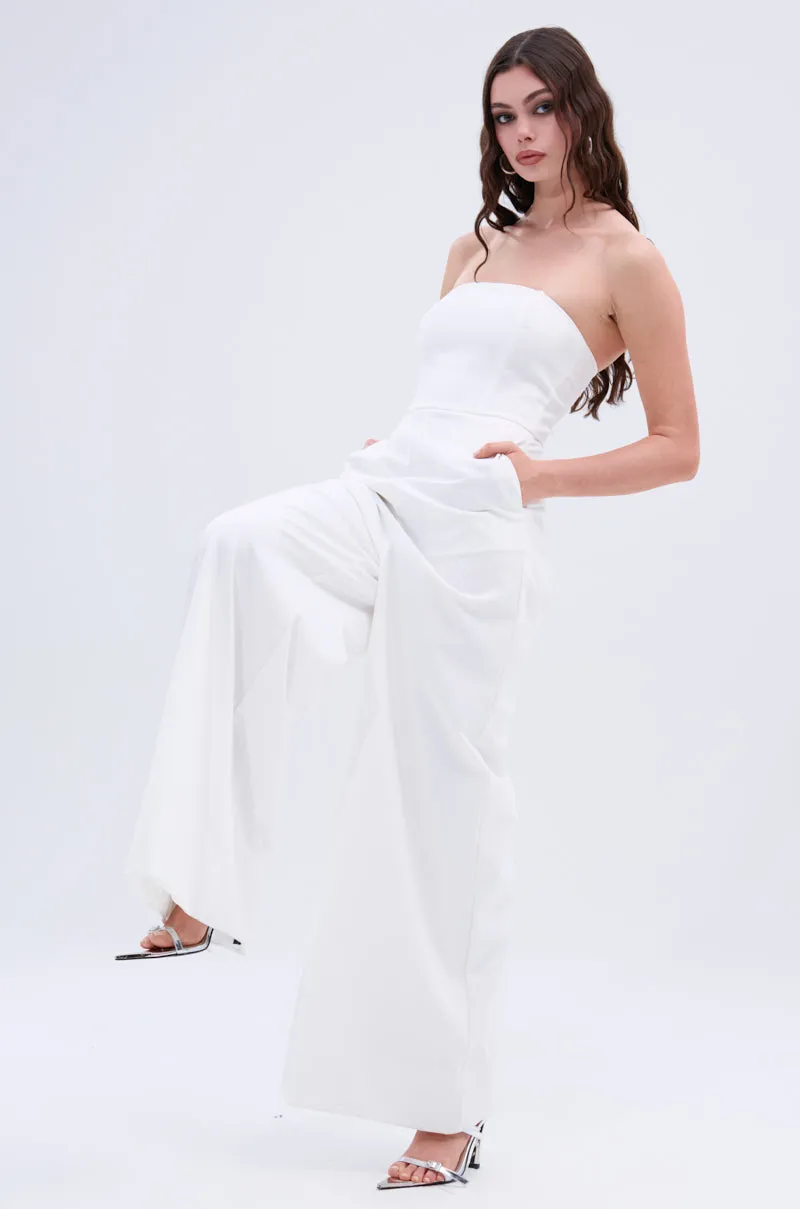 BIG BOSS ENERGY WIDE LEG JUMPSUIT IN WHITE sold by AKIRA product image thumbnail 5