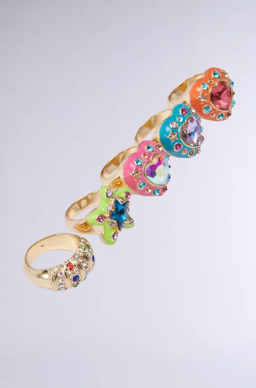 FLOWER POWER RING SET sold by AKIRA