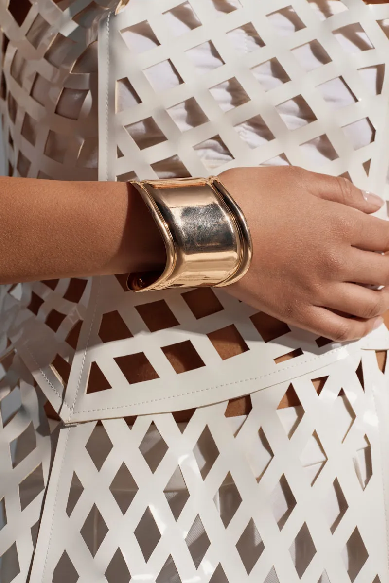 IN THE MAGS BRACELET sold by AKIRA