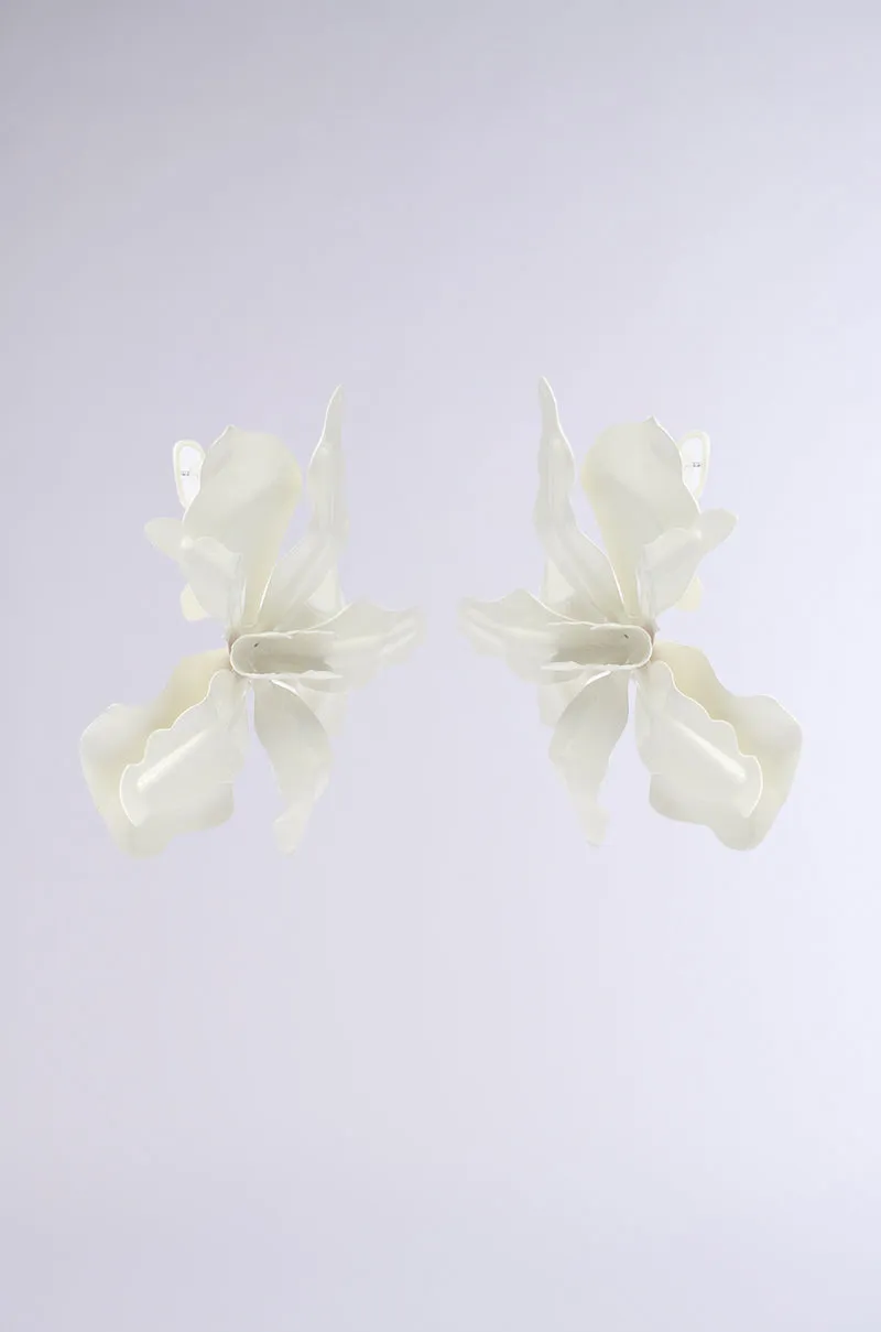 NEVER SETTLE EARRING sold by AKIRA product image thumbnail 4