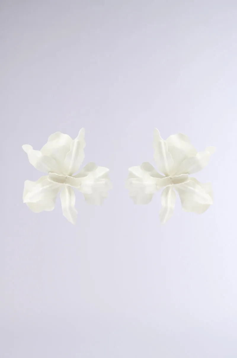 NEVER SETTLE EARRING sold by AKIRA product image thumbnail 2