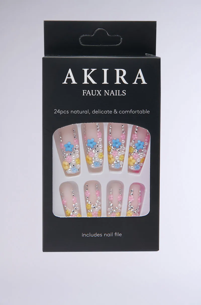 FLOWER POWER FALSE NAILS sold by AKIRA product image thumbnail 3