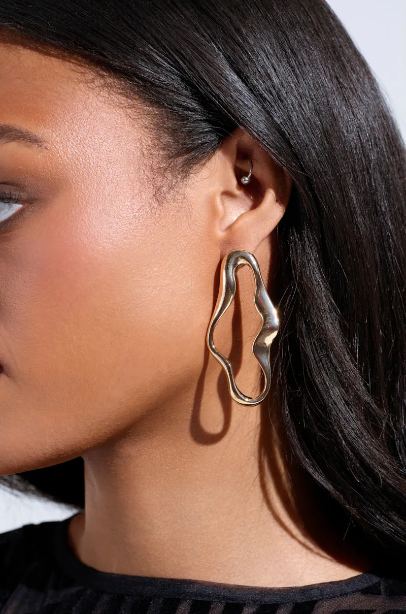 OUTTA SHAPE GOLD EARRING sold by AKIRA product image thumbnail 2