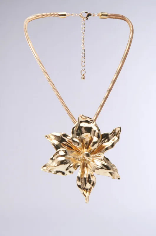 IN THE SUN GOLD NECKLACE sold by AKIRA