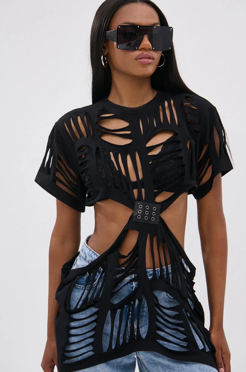 SHREDDED OVERSIZED SHORT SLEEVE TEE sold by AKIRA product image thumbnail 2