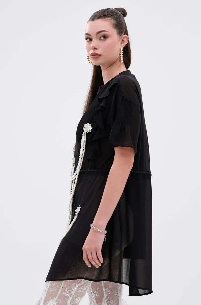 PEARL QUEEN OVERSIZED TEE sold by AKIRA product image thumbnail 4