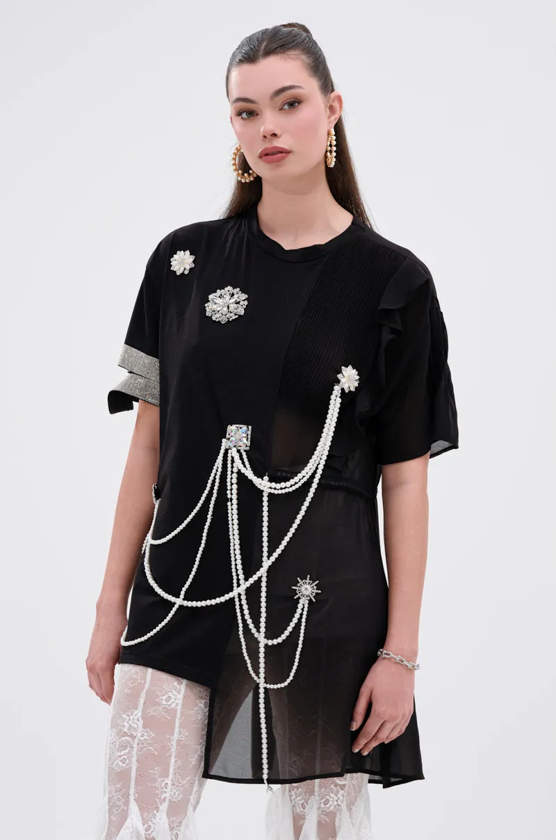 PEARL QUEEN OVERSIZED TEE sold by AKIRA product image thumbnail 2