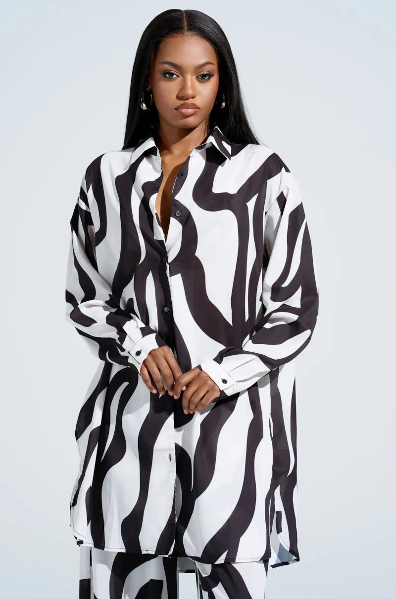 LET IT GO BUTTON DOWN TOP sold by AKIRA product image thumbnail 2