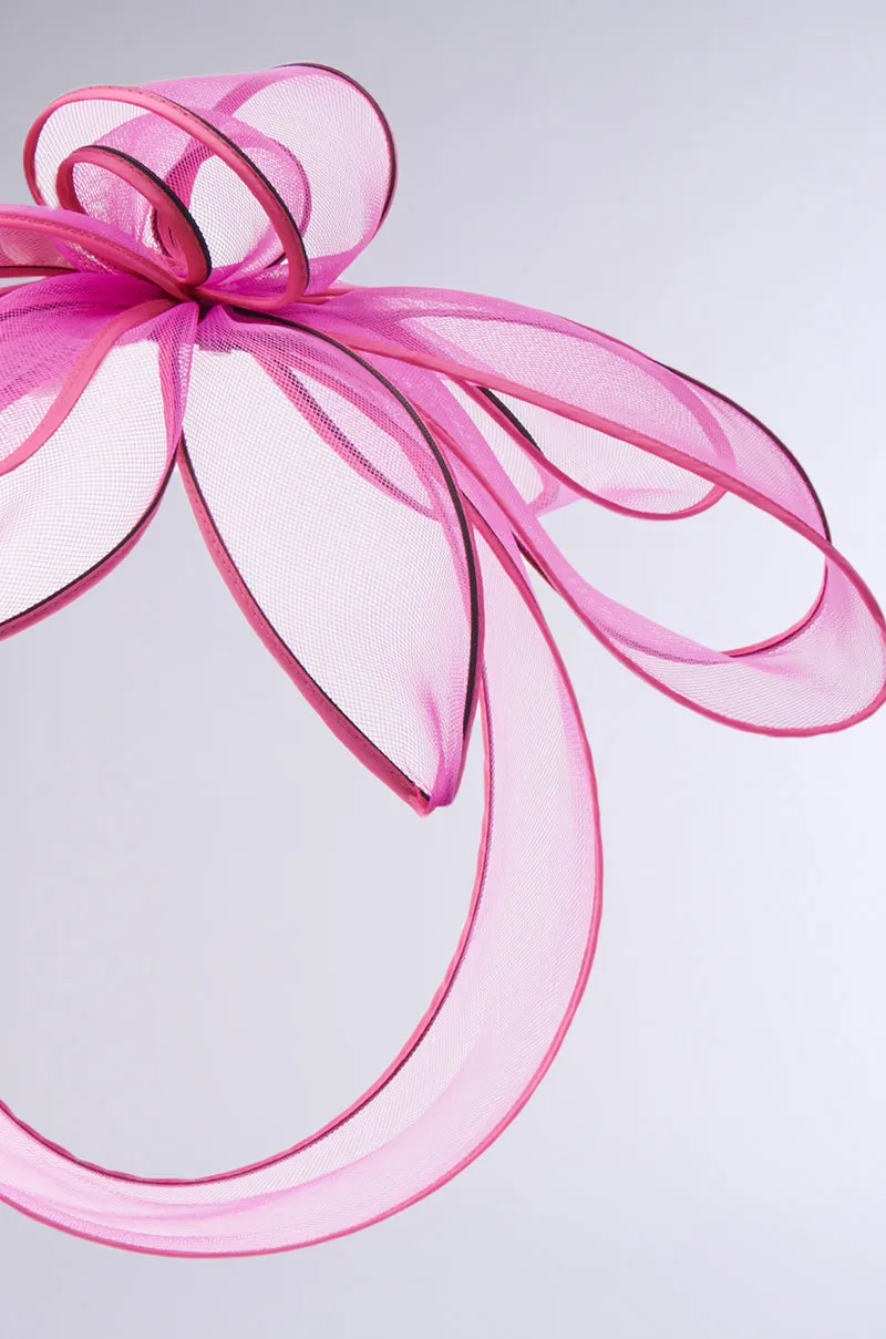 TO THE RACES FASCINATOR IN PINK sold by AKIRA product image thumbnail 5