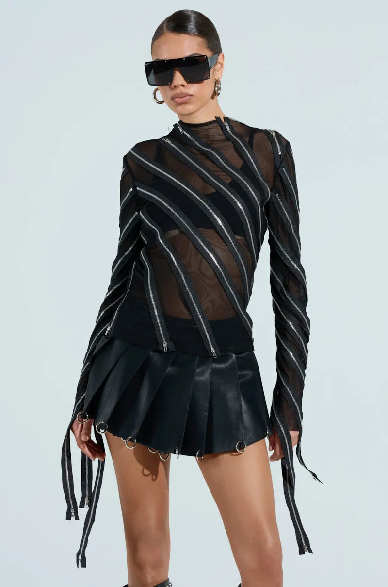 CROSS ZIP MESH TOP sold by AKIRA product image thumbnail 4