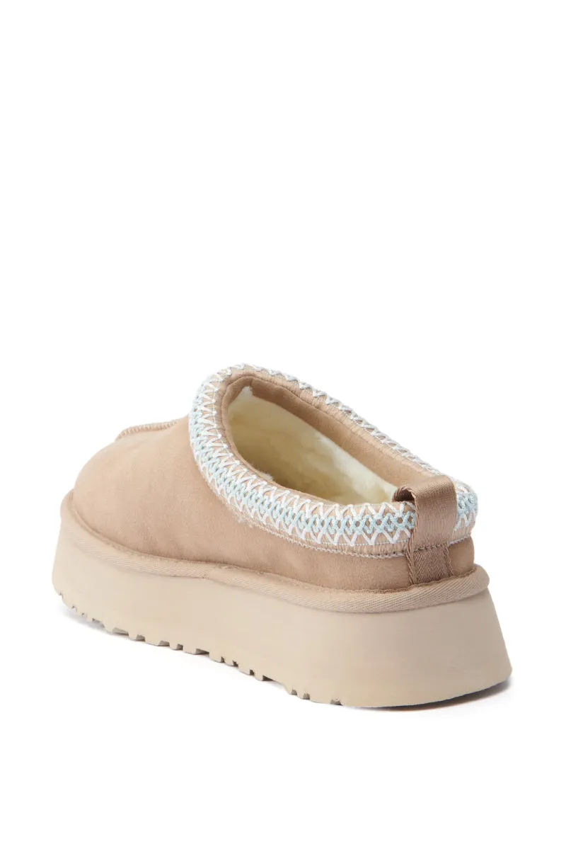 UGG TAZZ FLAT SLIPPER IN BROWN sold by AKIRA product image thumbnail 5