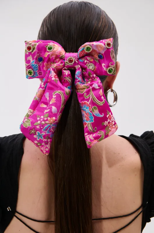 CICI DREAMS HAIR CLIP sold by AKIRA