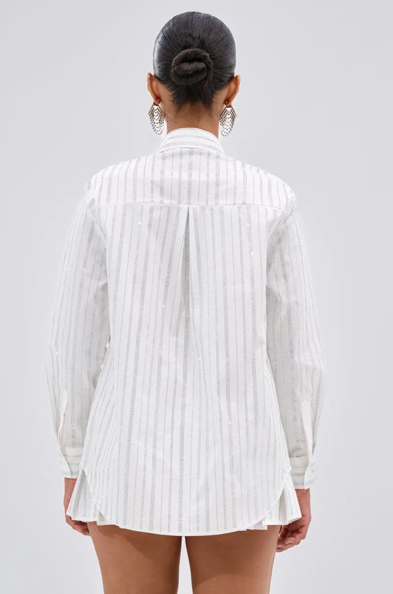 ONTO THE NEXT EMBELLISHED BUTTON DOWN TOP IN WHITE sold by AKIRA product image thumbnail 4