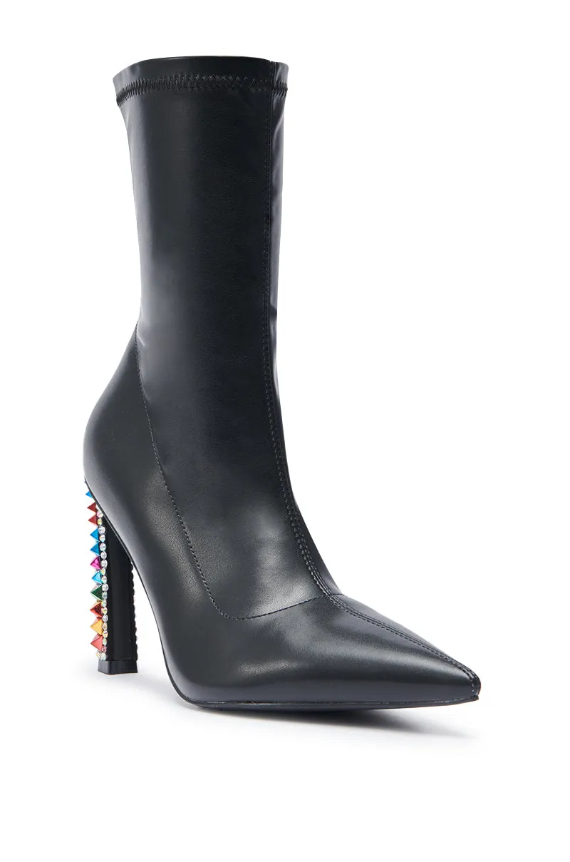AZALEA WANG GRYFFON BLACK STILETTO BOOTIE sold by AKIRA product image thumbnail 5
