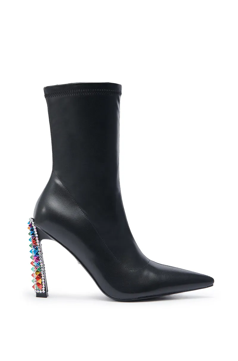 AZALEA WANG GRYFFON BLACK STILETTO BOOTIE sold by AKIRA product image thumbnail 4