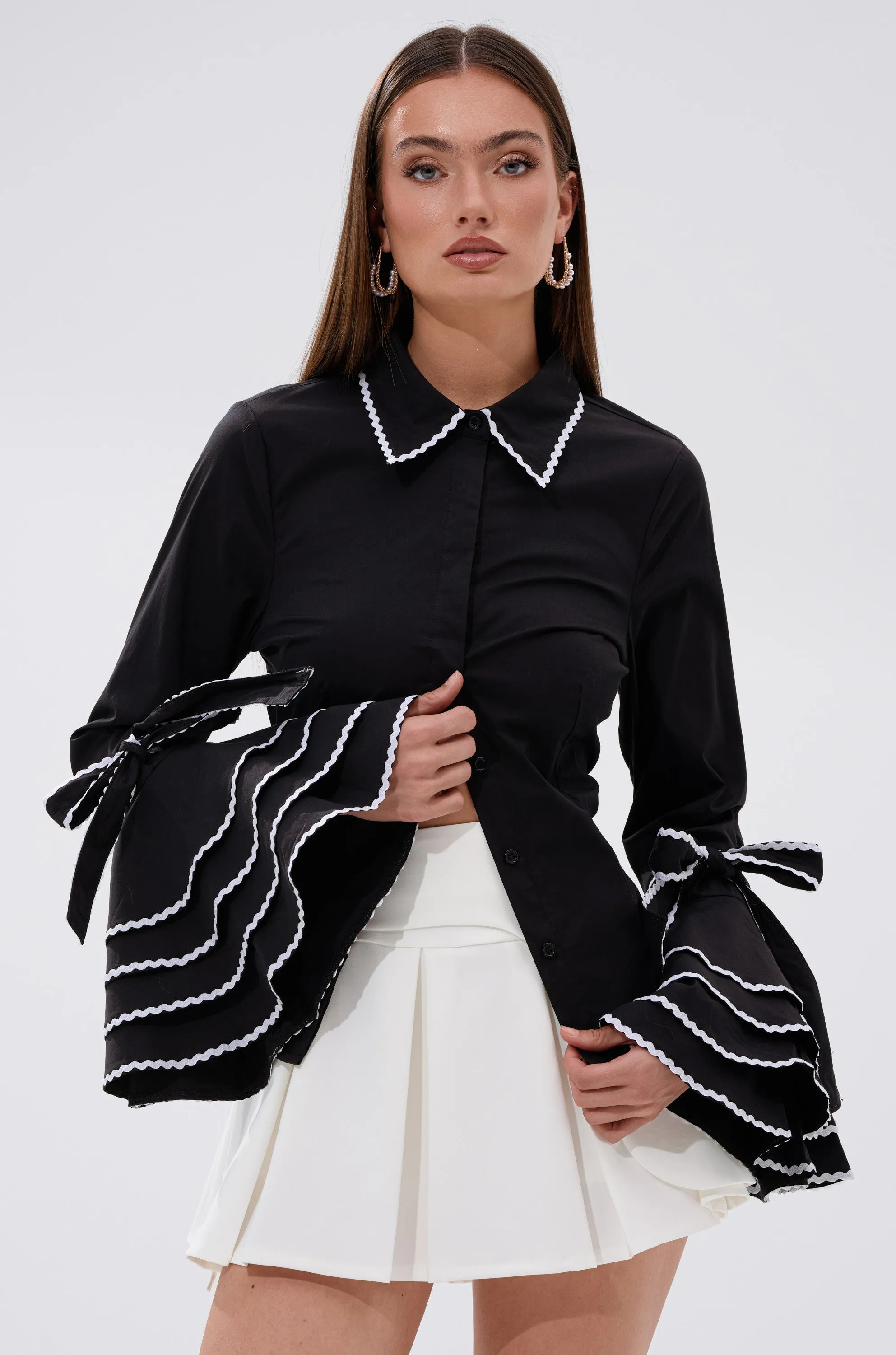 BUSINESS ONLY BUTTON DOWN sold by AKIRA