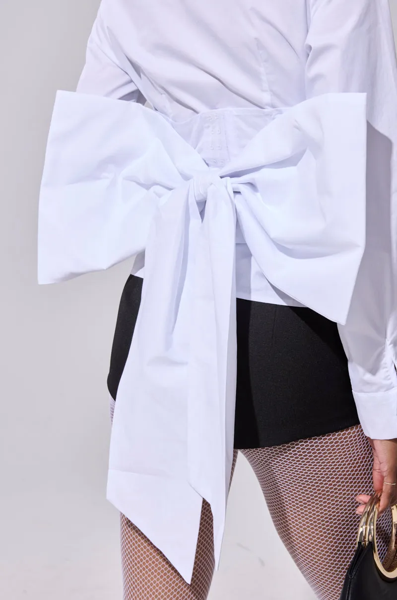 STRAIGHT TO THE POINT BUTTON DOWN sold by AKIRA product image thumbnail 2