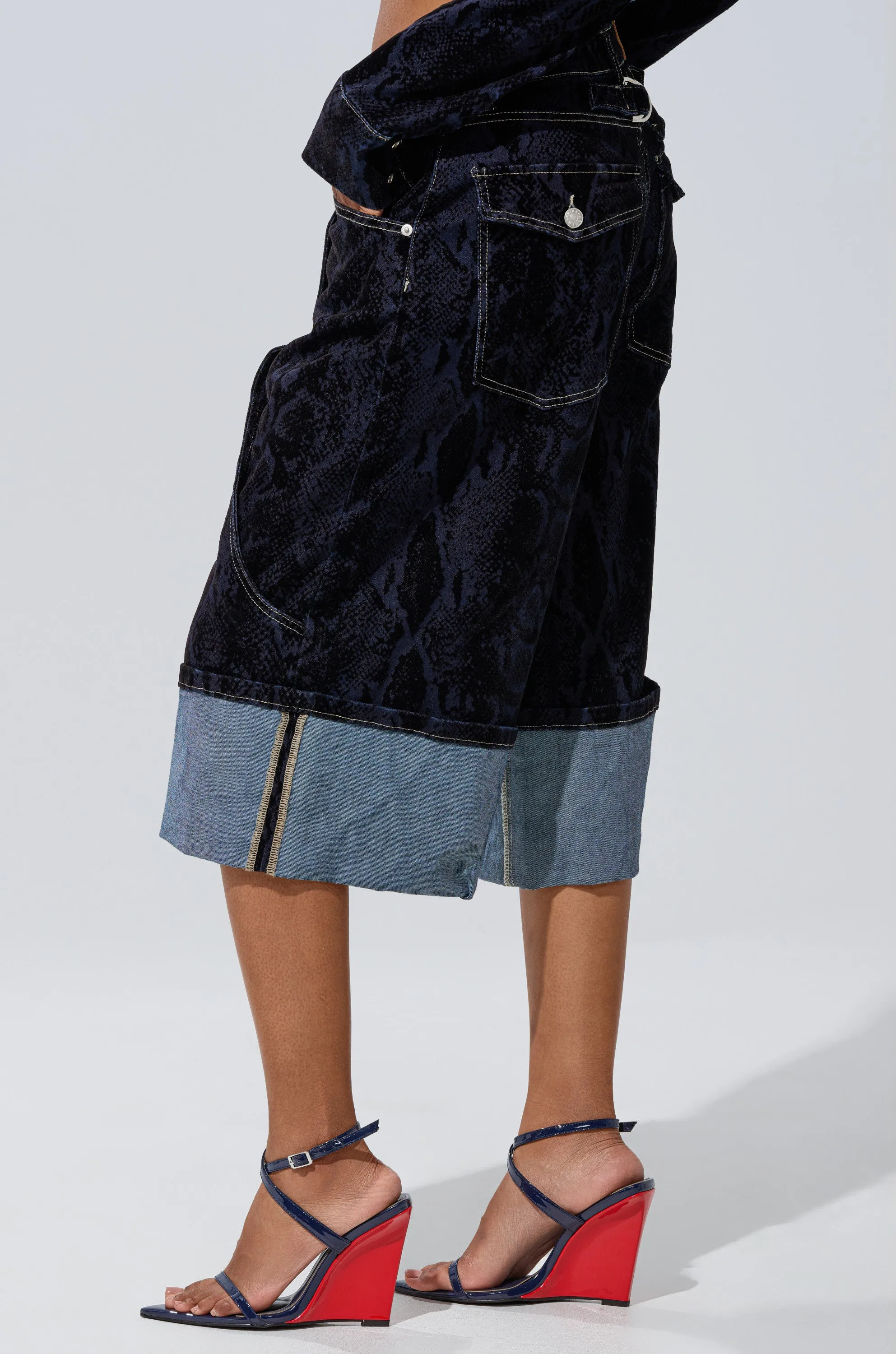 FEELS LIKE MONEY DENIM BERMUDA SHORT sold by AKIRA product image thumbnail 4