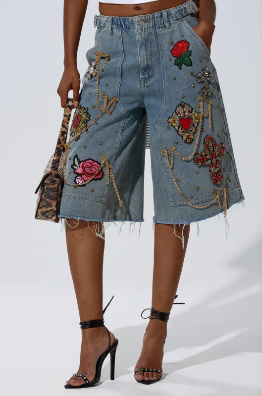 COOL GIRL LIKE ME BERMUDA SHORT sold by AKIRA