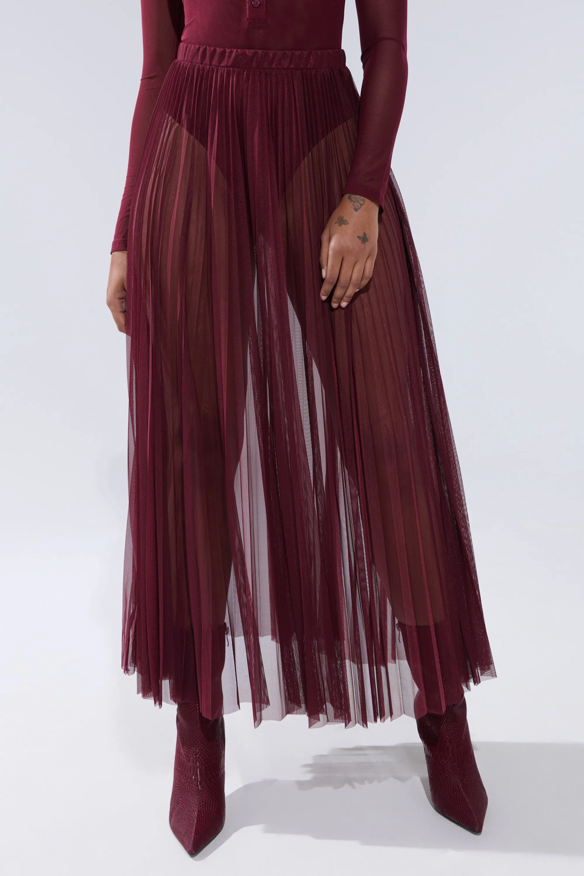 ON FIRE MESH MAXI SKIRT sold by AKIRA product image thumbnail 3