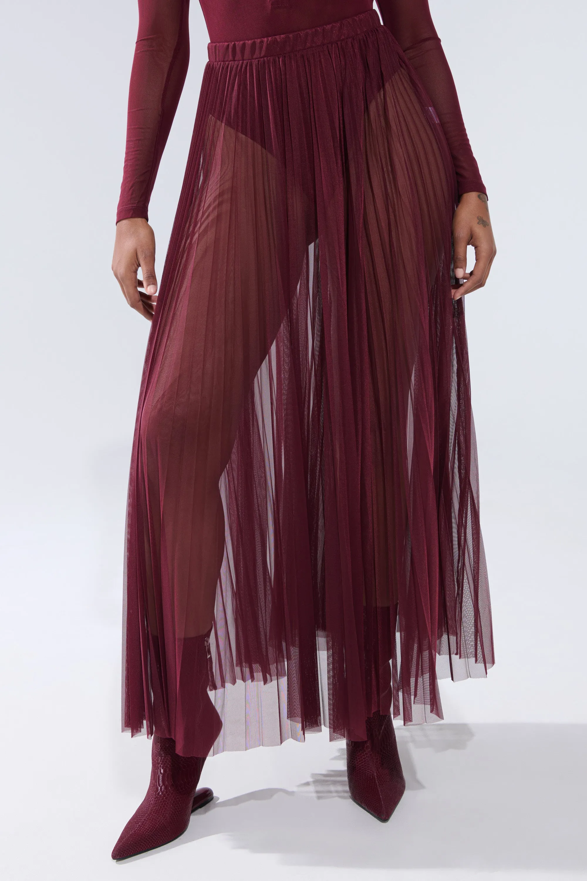 ON FIRE MESH MAXI SKIRT sold by AKIRA product image thumbnail 2