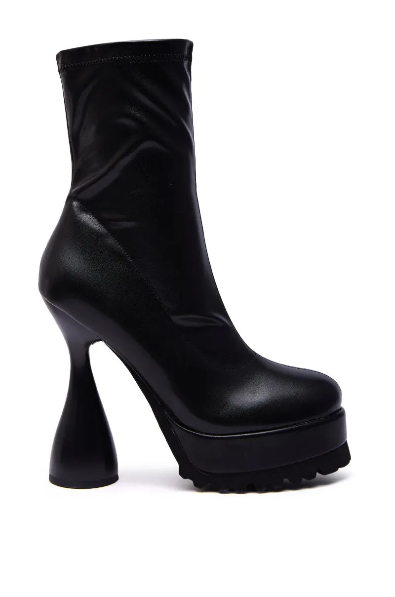 AZALEA WANG WARIO BLACK CHUNKY BOOTIE sold by AKIRA product image thumbnail 5