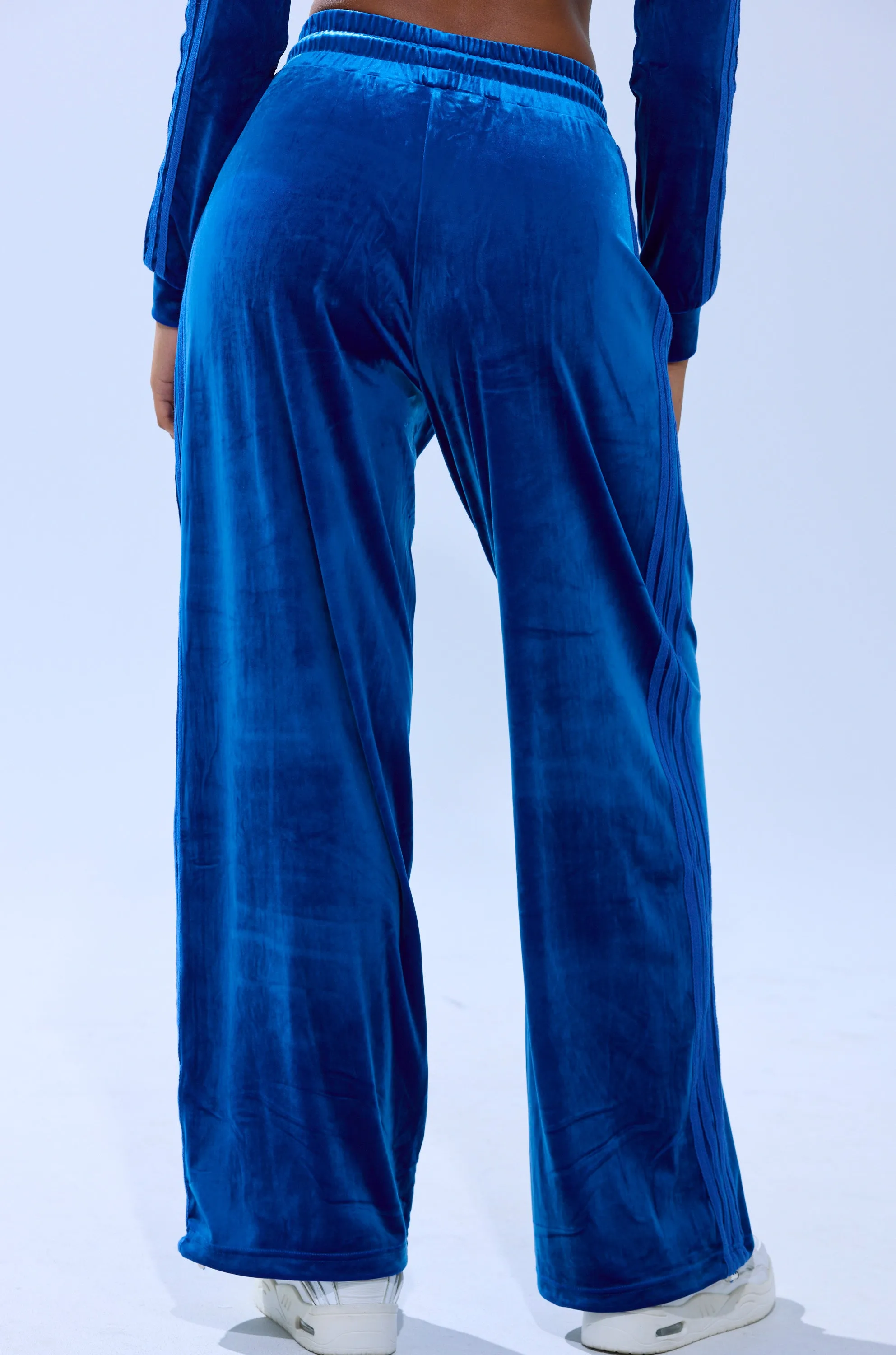 ELECTRIC BLUES WIDE LEG JOGGER sold by AKIRA product image thumbnail 5
