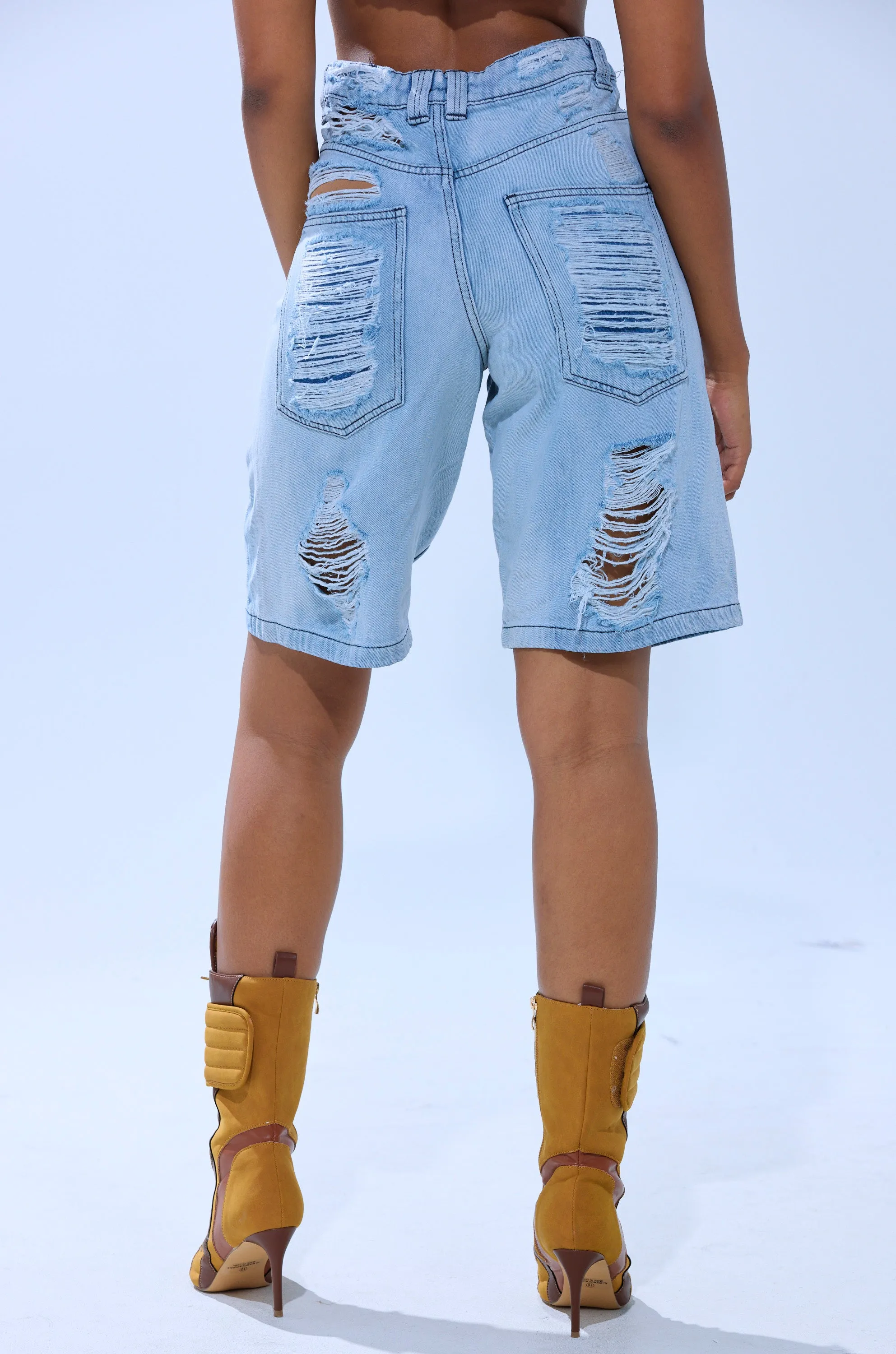 KIMMY DISTRESSED BERMUDA SHORT sold by AKIRA product image thumbnail 4
