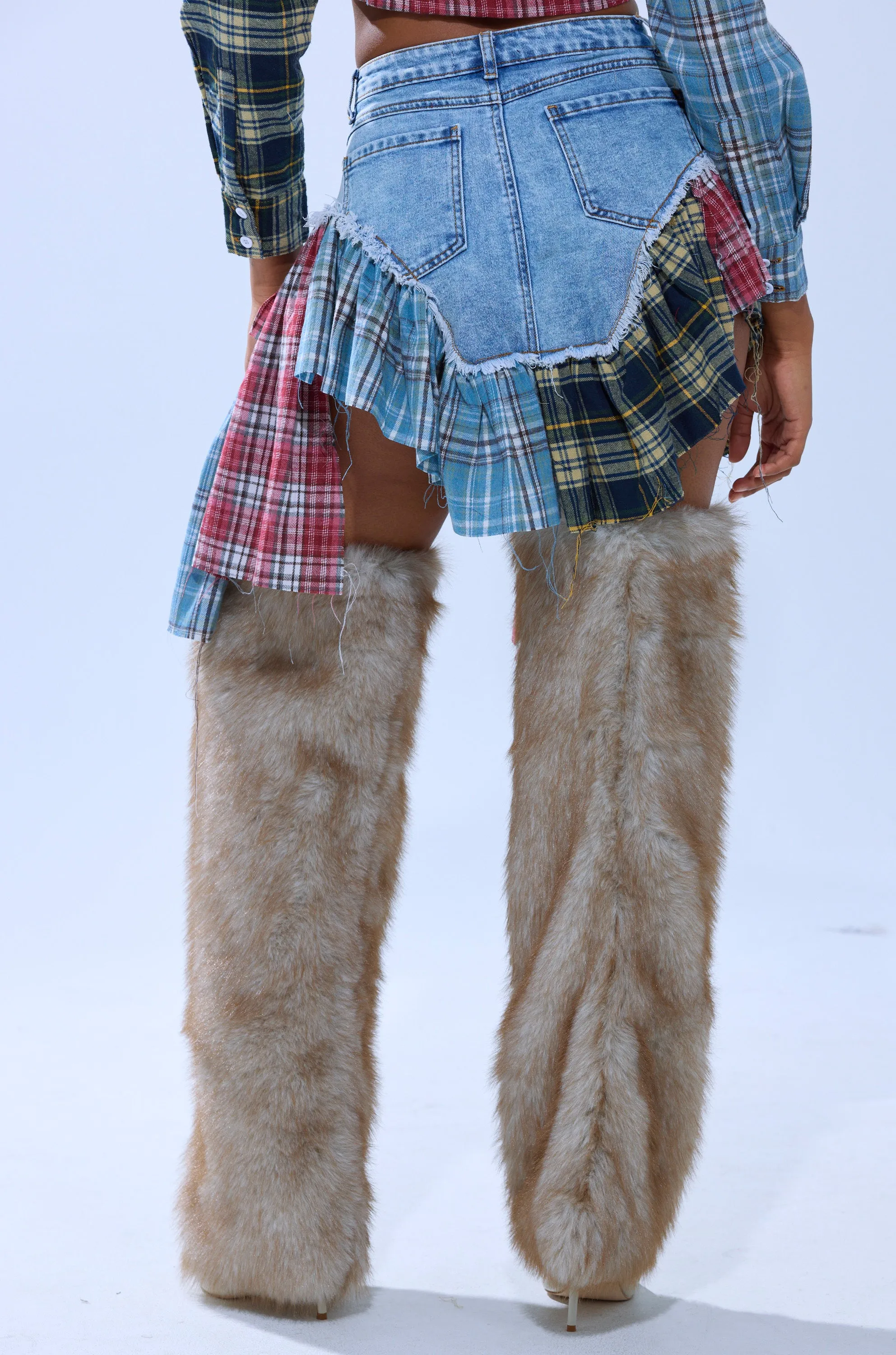 AUTUMN VIBES PLAID MINI SKIRT sold by AKIRA product image thumbnail 5