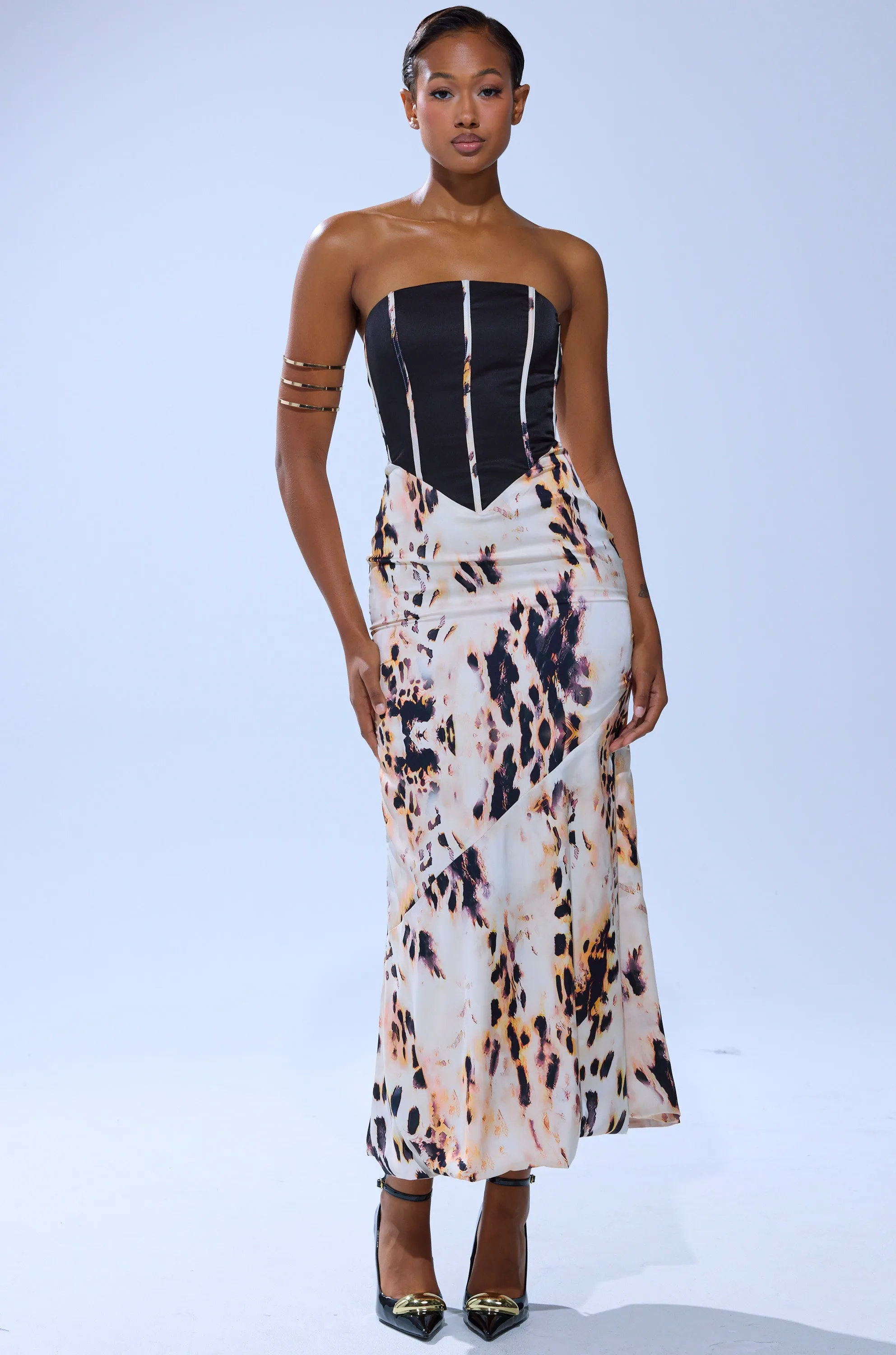 THE REAL DEAL PRINTED MAXI DRESS sold by AKIRA product image thumbnail 3