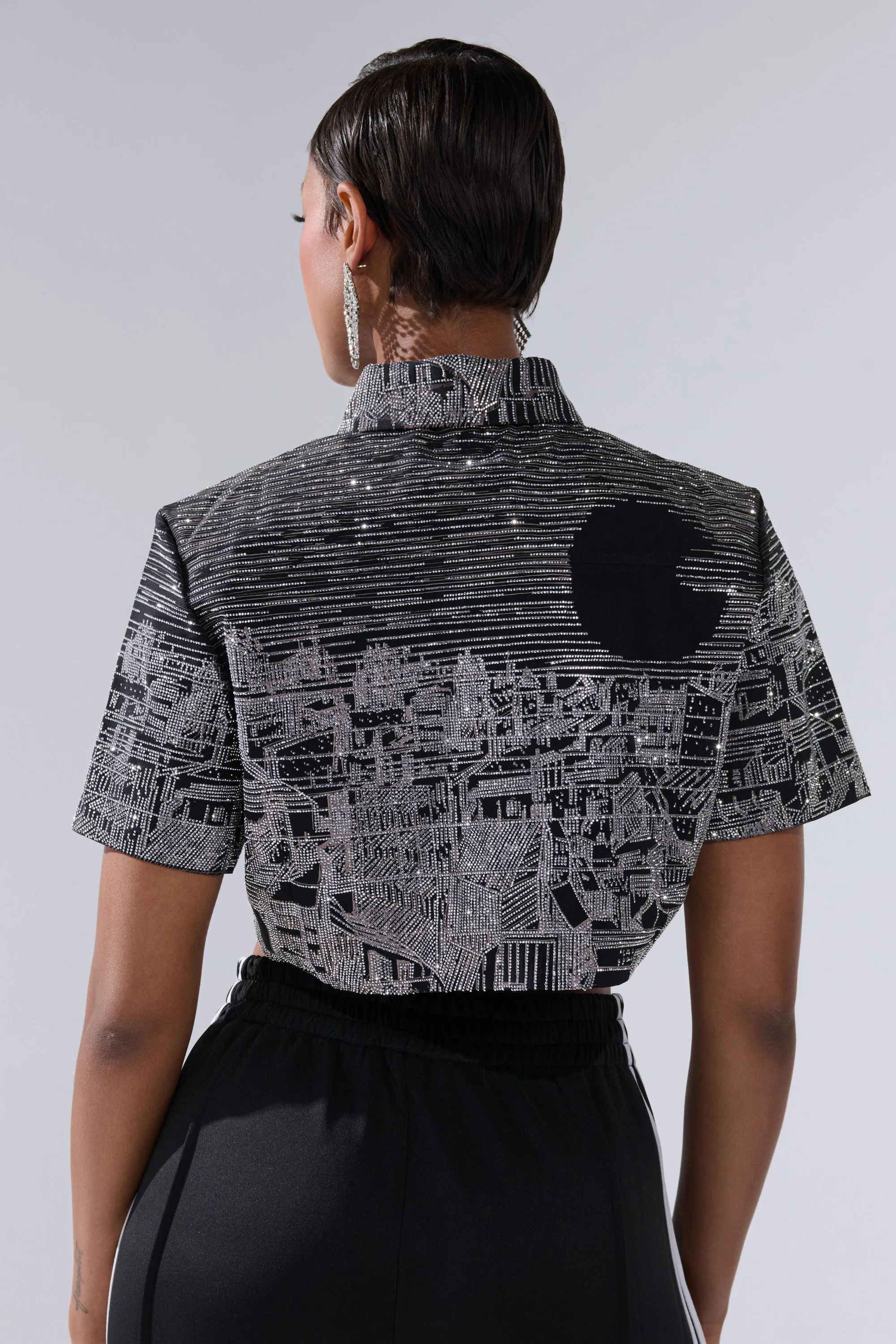 ALL AROUND THE WORLD BUTTON DOWN TOP IN BLACK sold by AKIRA product image thumbnail 4