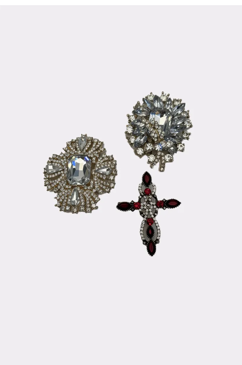 ULTIMATE BROOCH SET sold by AKIRA product image thumbnail 3