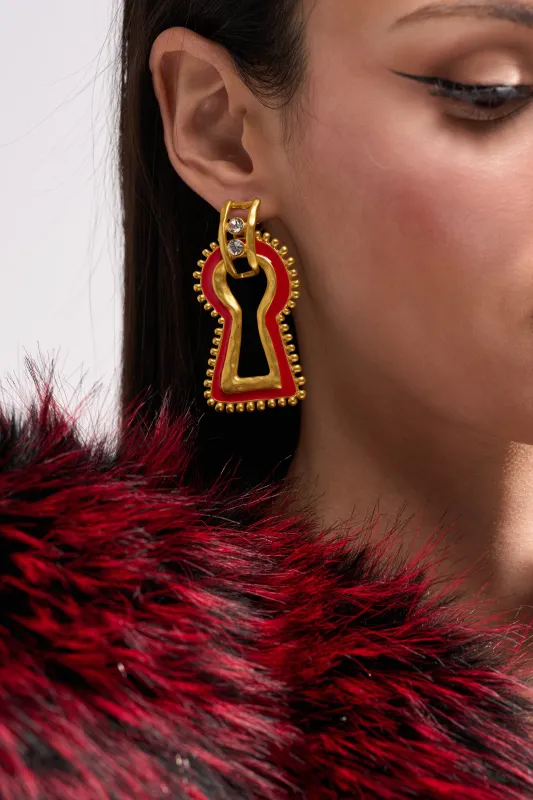 UNLOCK ME EARRING sold by AKIRA