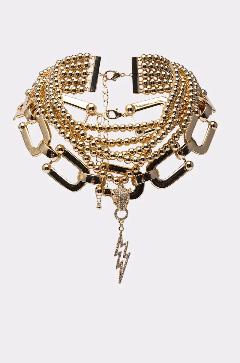 GOLD QUEEN NECKLACE SET sold by AKIRA product image thumbnail 3