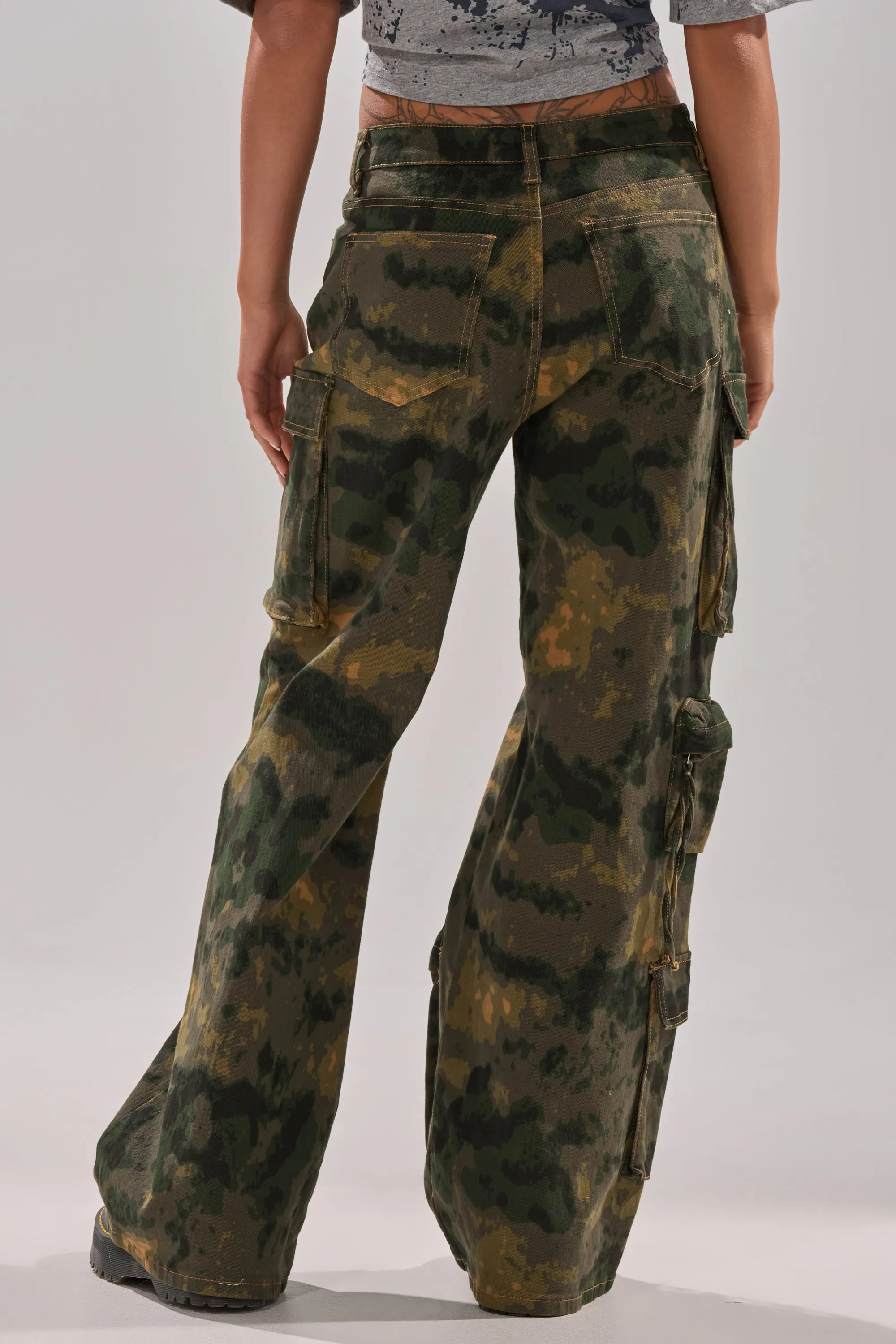 WASHED UP CARGO CAMO PANT sold by AKIRA product image thumbnail 5