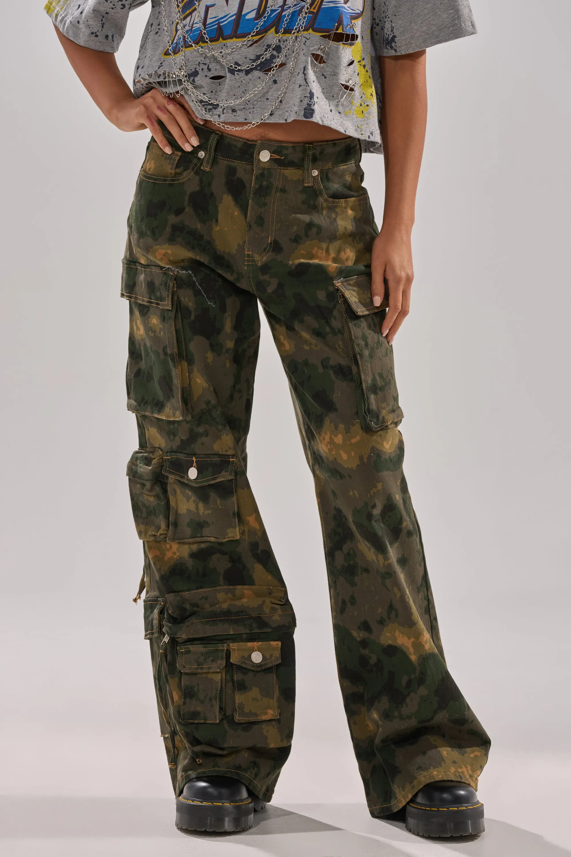WASHED UP CARGO CAMO PANT sold by AKIRA product image thumbnail 2
